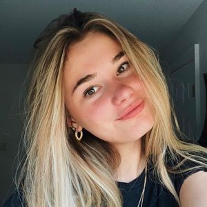 Meet your Posher, Nora